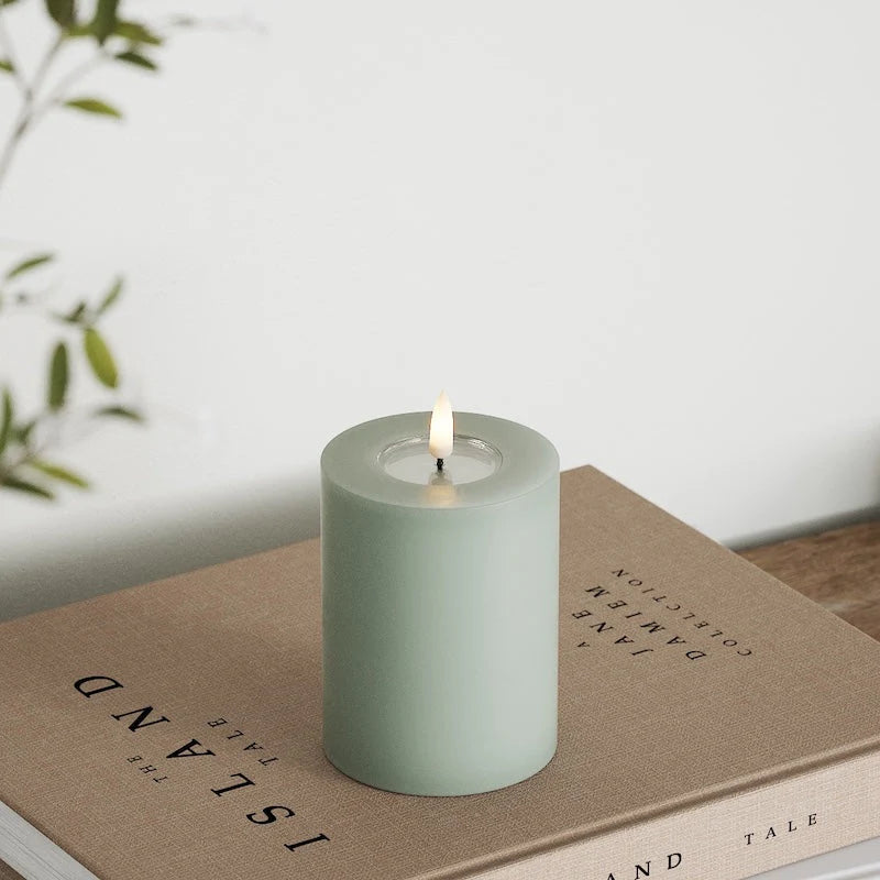 LED Stumpenkerze Salbei Grün Deluxe Homeart