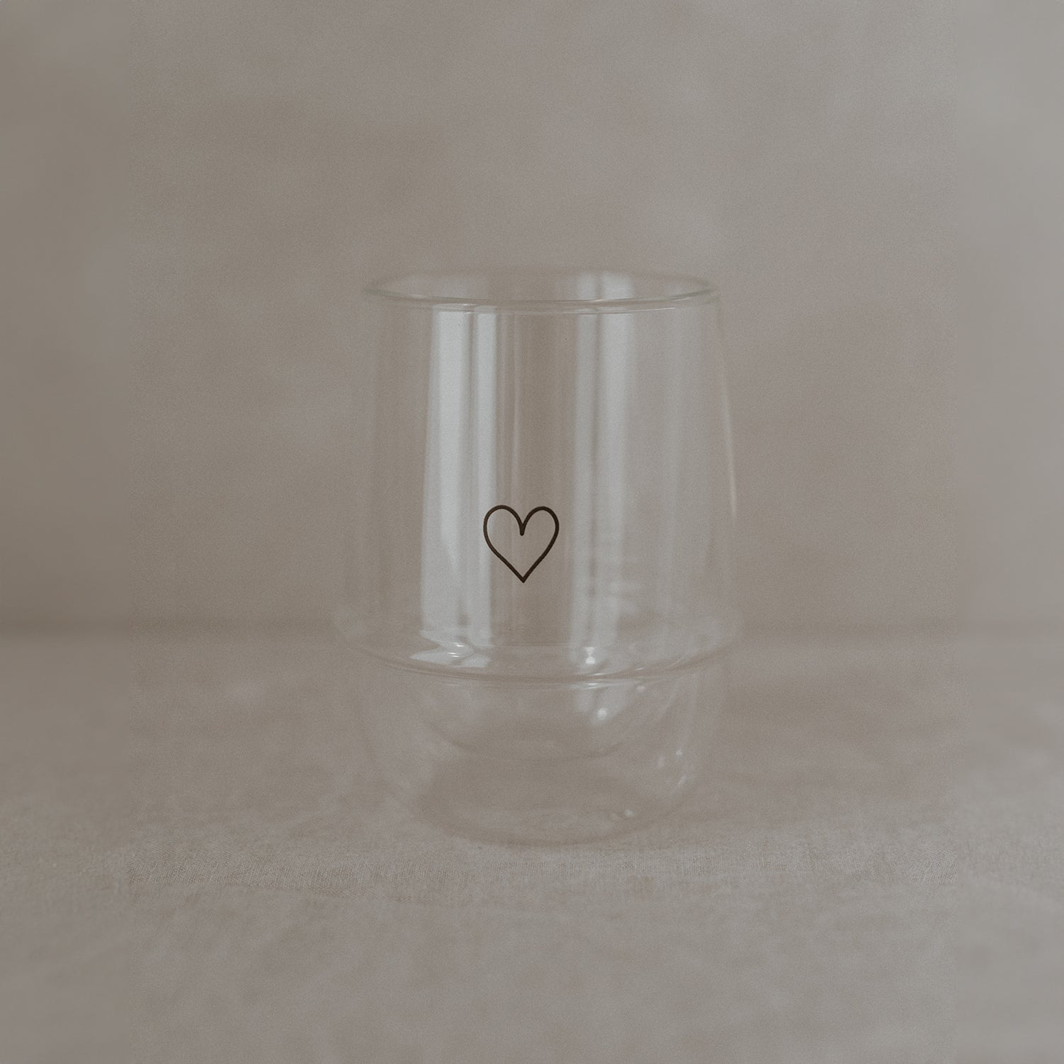 Doppelwandiges Latte Macchiato Glas Herz (Eulenschnitt) - Shades of Home