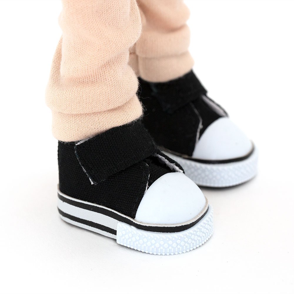 Puppe Sweet Sisters-Sophie in einem beigen Trainingsanzug