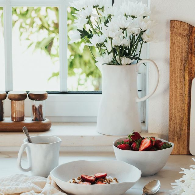 Salatteller in Naturform glatt weiß 22