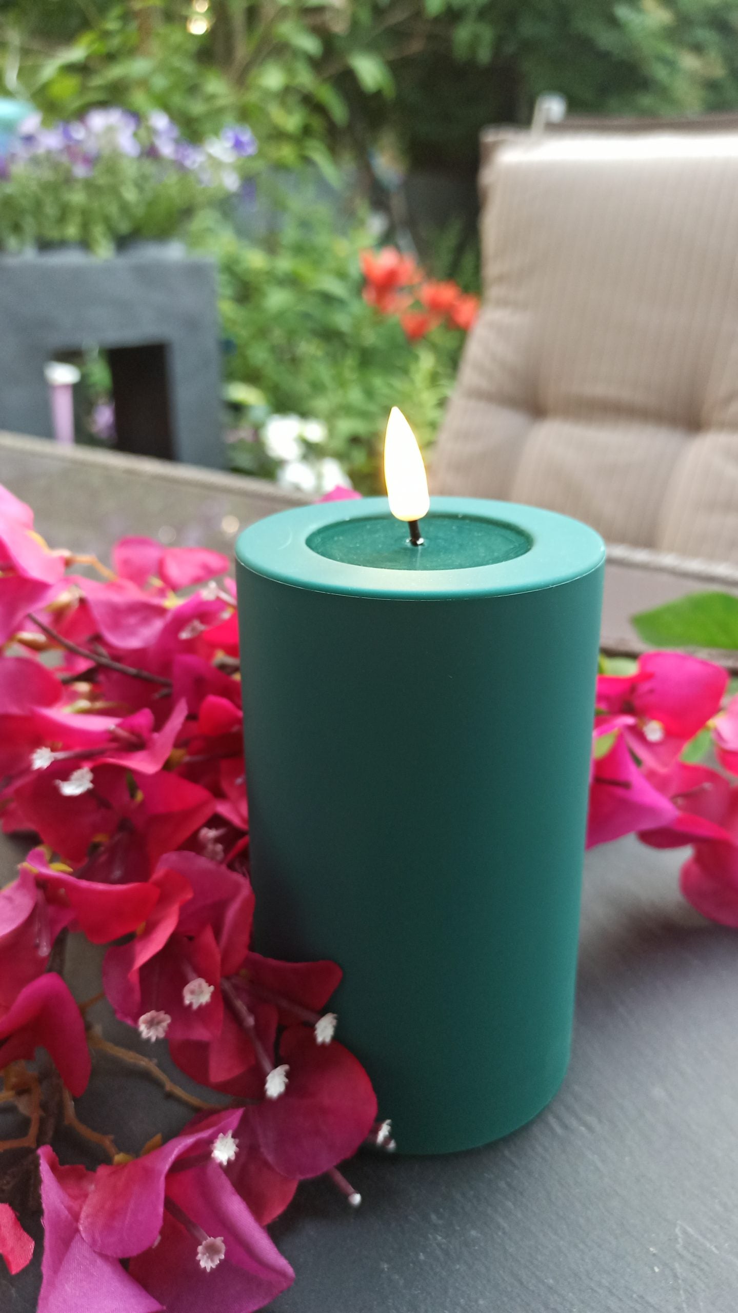 LED Stumpenkerze Real Flame Outdoor Dunkelgrün