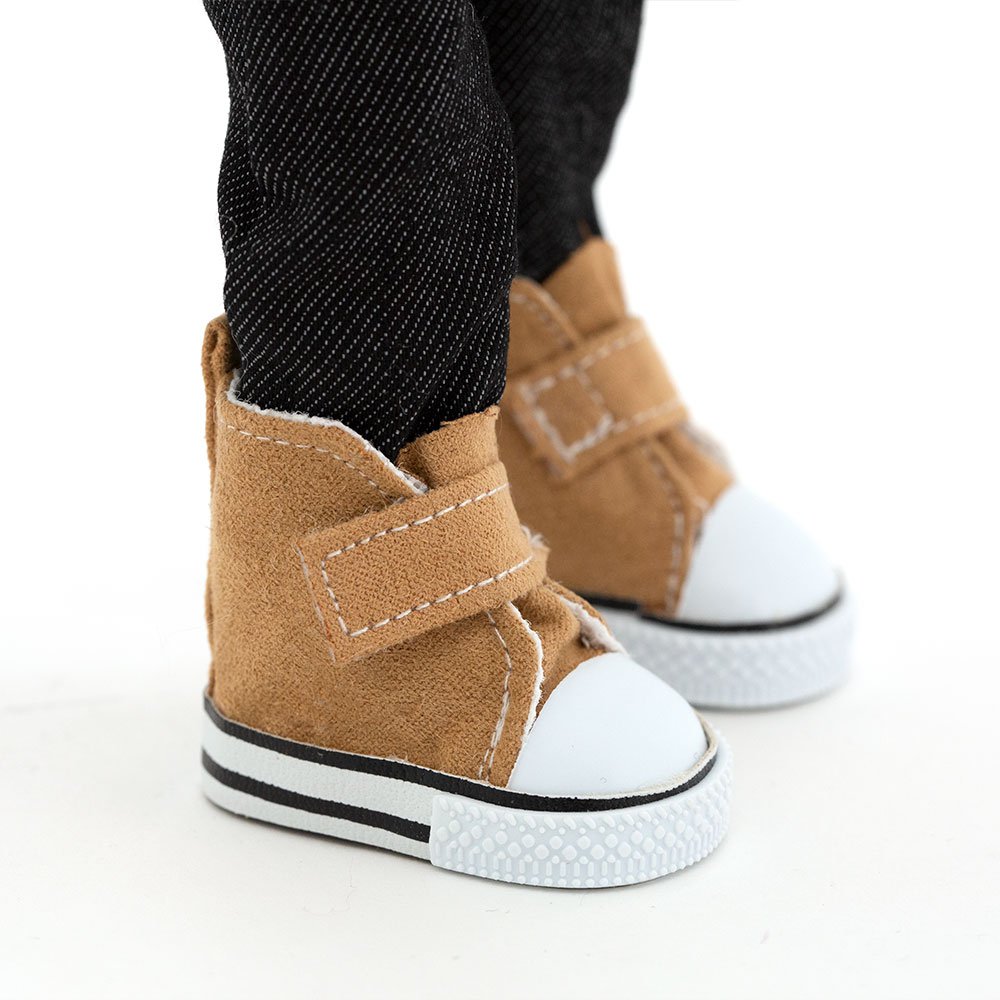 Puppe Sweet Sisters-Sophie in einem weißen Pelzmantel